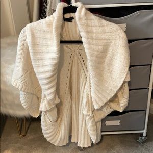 BCBG  MAX AZRIA White Knitted Overthrow